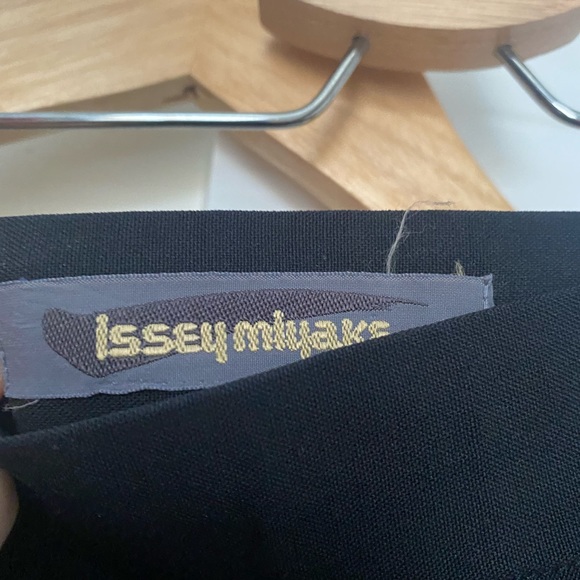 Vintage Issey Miyake couture black skirt ! - Picture 2 of 3